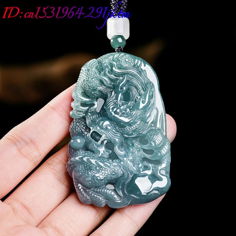 Natürliche burmesische Jadeit- – Jewelry & Watches Spółka Z Ograniczoną Odpowiedzialnością Sp Z Oo Bewertung und Preis
