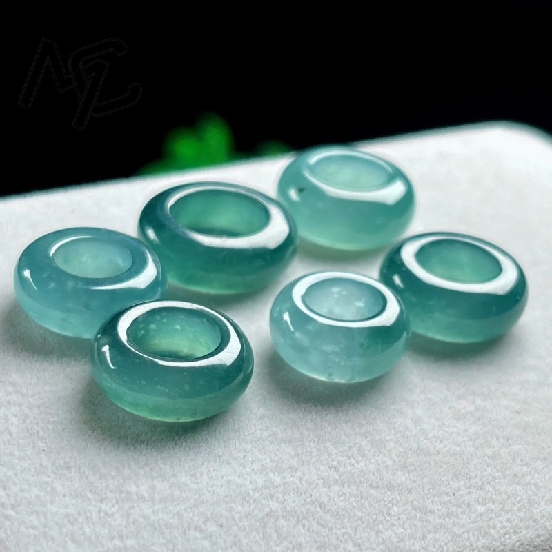 Natürlicher Smaragd Blauwasser – Jewelry & Watches Spółka Z Ograniczoną Odpowiedzialnością Sp Z Oo Bewertung und Preis