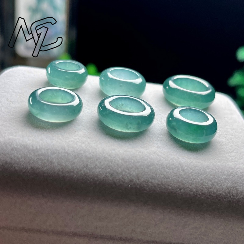 Natürlicher Smaragd Blauwasser – Jewelry & Watches Spółka Z Ograniczoną Odpowiedzialnością Sp Z Oo Bewertung und Preis